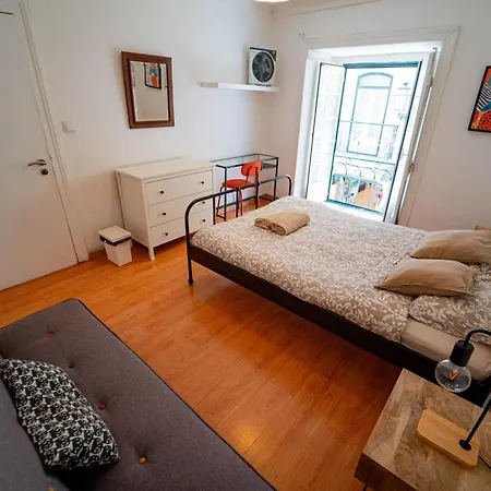 Bedrooms In Bairro Alto Quarto em Acomodações Particulares Lisboa