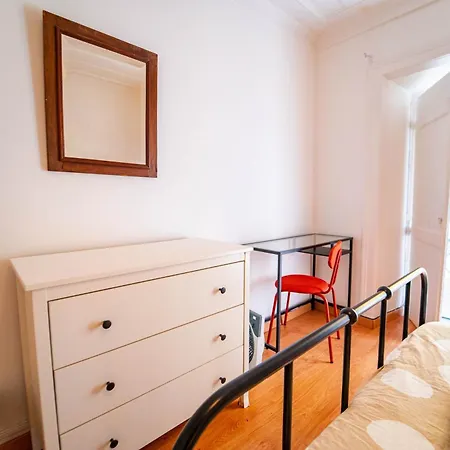 Bedrooms In Bairro Alto Quarto em Acomodações Particulares Lisboa