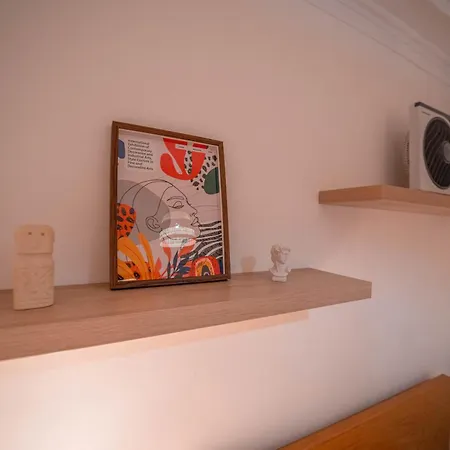 Проживание в семье Bedrooms In Bairro Alto