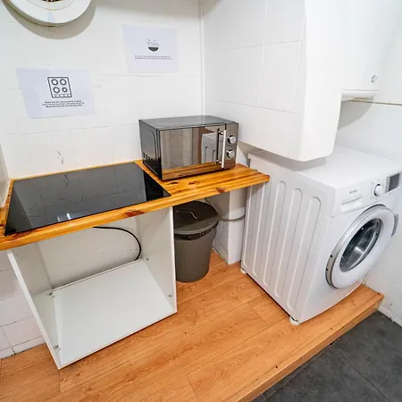 Проживание в семье Bedrooms In Bairro Alto Лиссабон