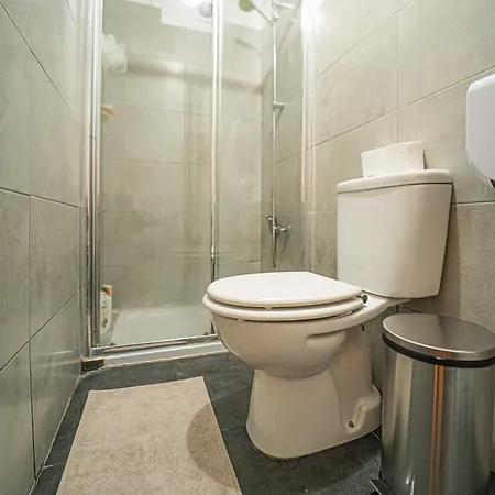 Bedrooms In Bairro Alto ליסבון