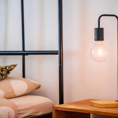 Bedrooms In Bairro Alto בית אירוח ליסבון